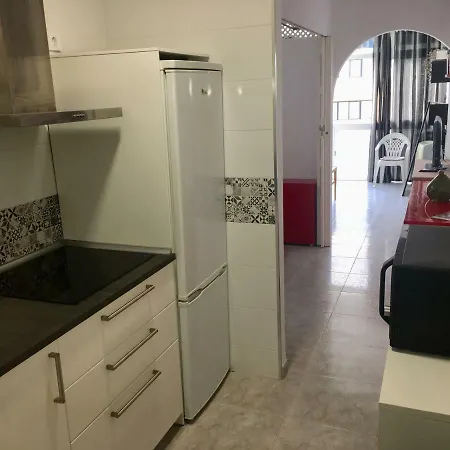 Bonito Apartamento En 托雷莫利诺斯